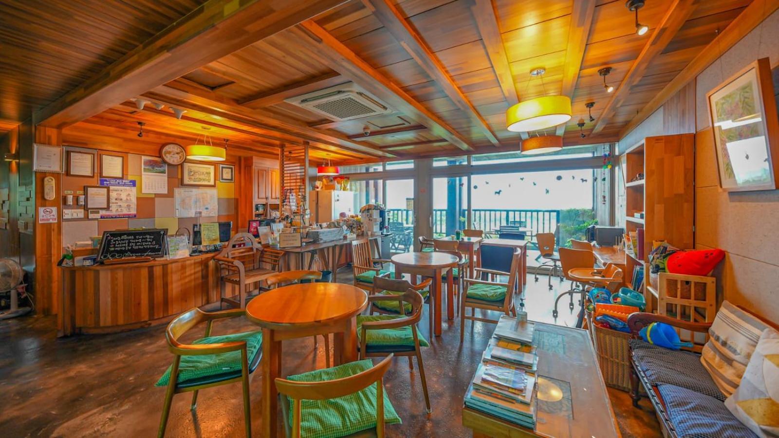 Jeju Eco Suites Seogwipo Exteriör bild