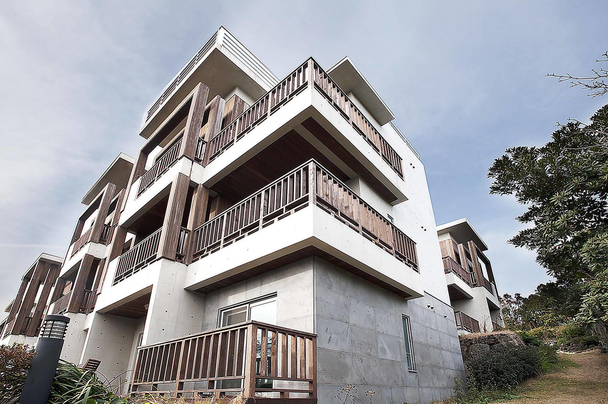 Jeju Eco Suites Seogwipo Exteriör bild